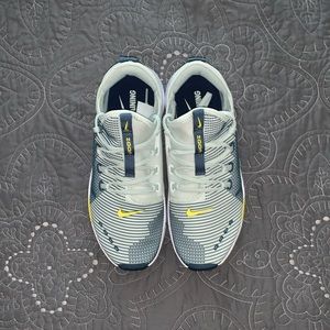 NEW! Nike Air Zoom Elevate Training Shoes -  8.5